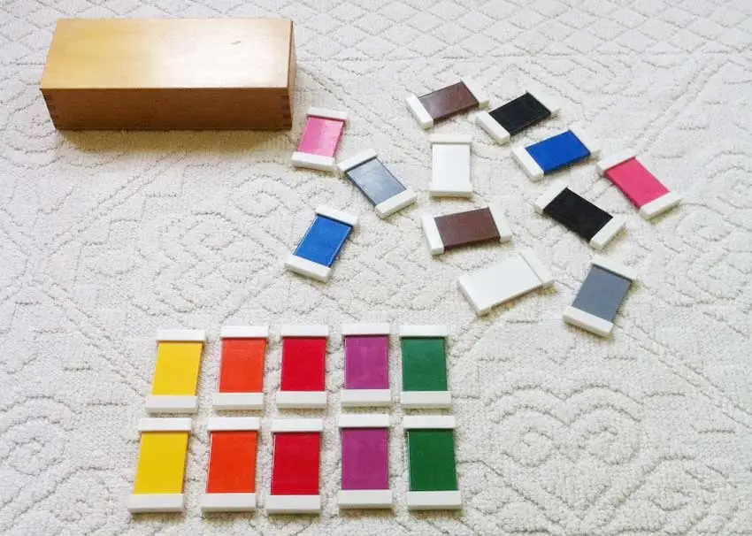 Montessori-color-tablet2