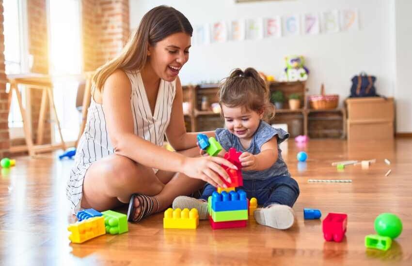 What Is Montessori? 10 Principles For Parents | Fishtown Montessori