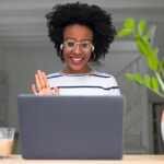 How to Start a Conversation Online: 13 Tips to Make Great Connections