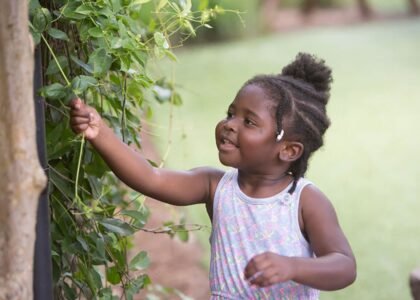 Widen pm 160812 5927 kids in nature 1155x867